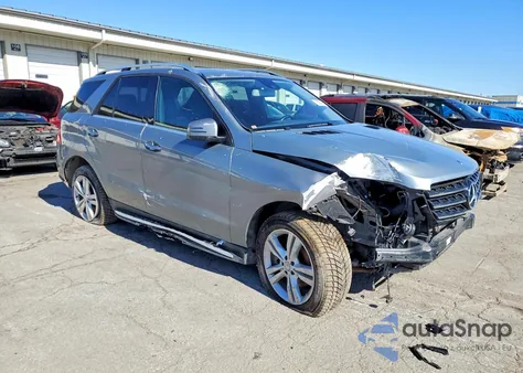 2015 Mercedes-Benz Ml 250 Bluetec z USA, uszkodzony, nr VIN 4JGDA0EB2FA535113